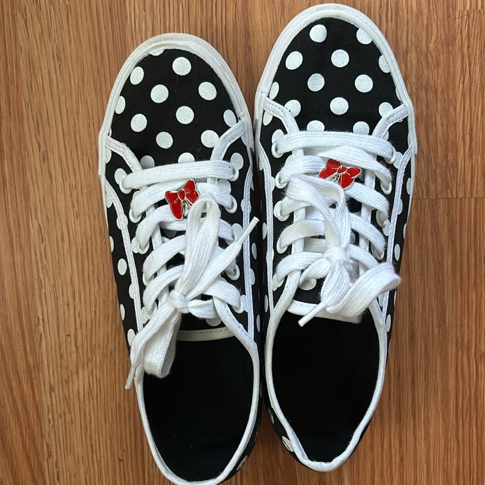 Disney Sneakers Minnie Mouse Polka Dot Canvas White Red Black 7